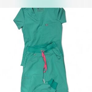 Surgical green figs Set with Pink Drawstring